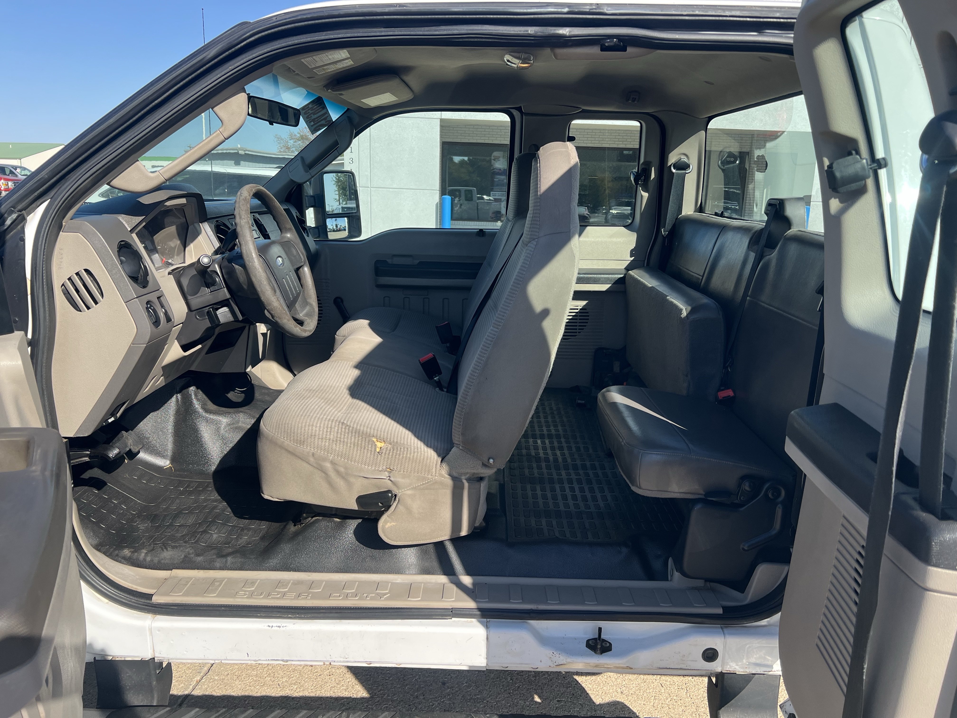 Used 2010 Ford F250 XL AWD/4WD image 15