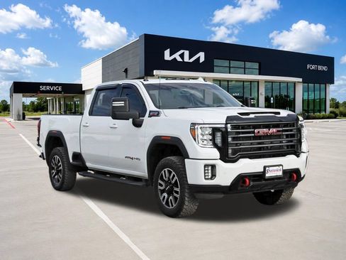 Used 2021 GMC Sierra 2500 AT4 w/ AT4 Premium Plus Package AWD/4WD image 3