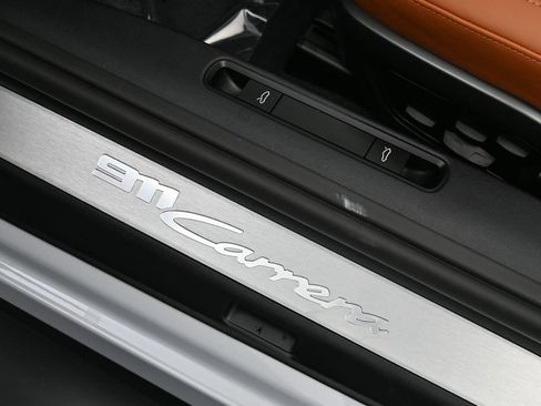 Certified 2026 Porsche 911 Carrera RWD image 24