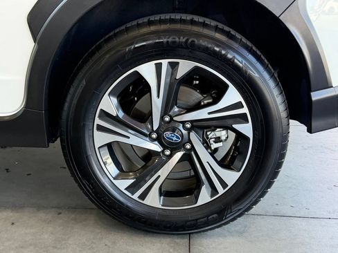 Used 2024 Subaru Crosstrek 2.0i Premium AWD/4WD image 16