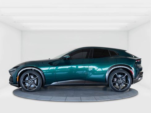 Used 2025 Ferrari Purosangue image 2