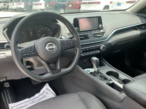 Used 2024 Nissan Altima 2.5 S FWD image 27