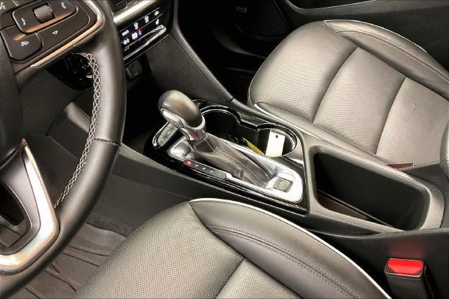 Certified 2024 Buick Encore GX Avenir w/ Avenir Convenience Package AWD/4WD image 15