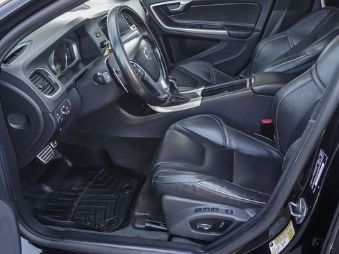 Used 2016 Volvo S60 T6 R-Design Platinum image 18