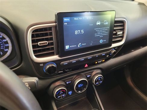 Used 2020 Hyundai Venue SEL w/ Convenience Package image 20