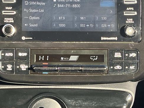 Used 2022 Toyota Prius L Eco image 15