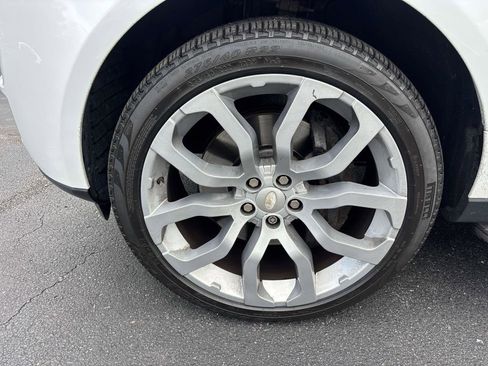 Used 2015 Land Rover Range Rover Supercharged image 6