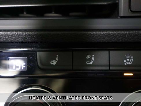 Used 2019 Volkswagen Jetta SEL Premium image 8