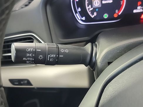 Certified 2019 Honda Accord EX-L image 27
