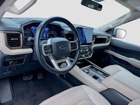 Used 2024 Ford Expedition Max Limited image 7