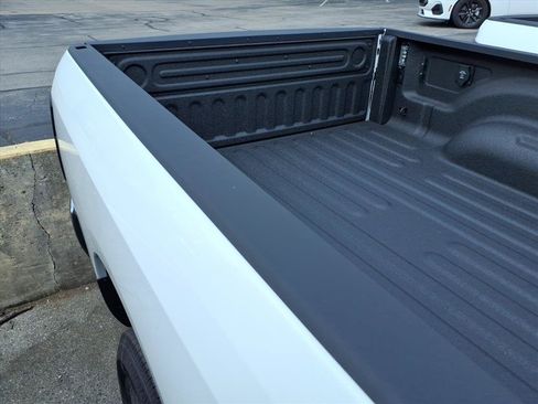 New 2026 RAM 2500 Tradesman w/ Chrome Appearance Group AWD/4WD image 3