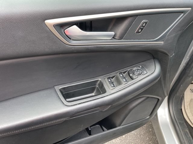 Used 2024 Ford Edge SEL AWD/4WD image 17