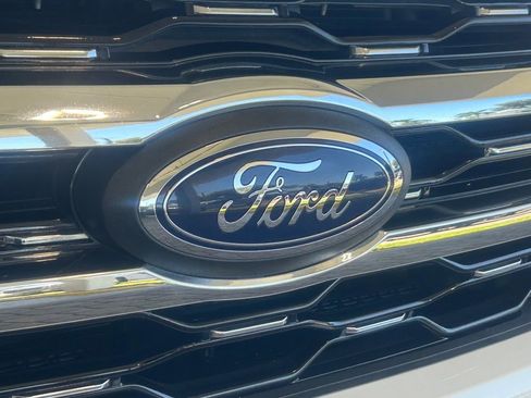 Certified 2023 Ford Expedition Limited image 20