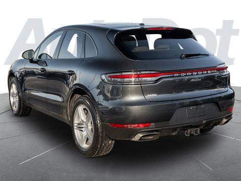 Used 2019 Porsche Macan Sport Edition image 2