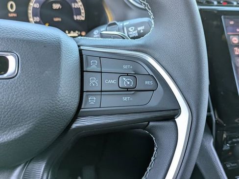 New 2025 Jeep Grand Cherokee Laredo image 25