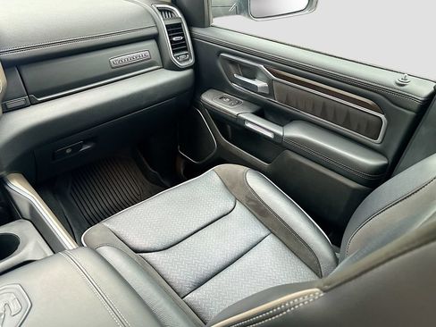 Used 2022 RAM 1500 Laramie AWD/4WD image 22