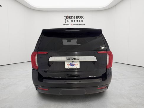 Used 2024 GMC Yukon SLE w/ Gmc Pro Safety Plus Package RWD image 4