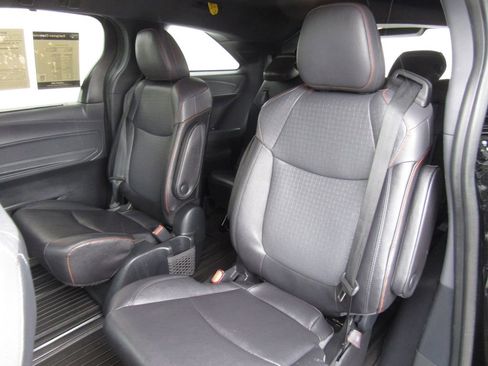 Used 2023 Toyota Sienna XSE w/ XSE Plus Package image 16