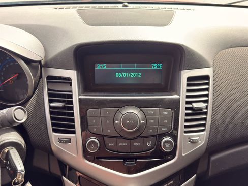 Used 2016 Chevrolet Cruze LT FWD image 23