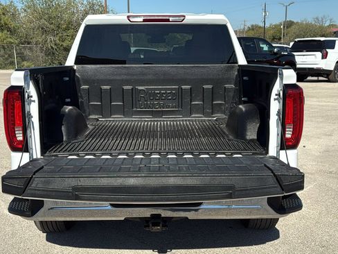 Used 2025 GMC Sierra 1500 SLT image 24