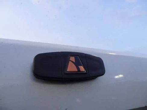 Used 2015 GMC Sierra 1500 Denali w/ Driver Alert Package image 18