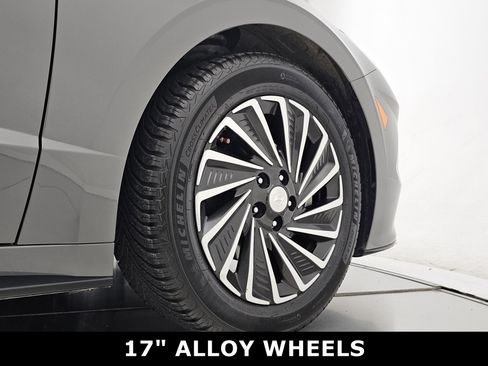 Used 2021 Hyundai Sonata Limited w/ Cargo Package image 4