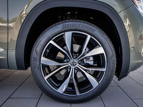 New 2026 Volkswagen Atlas SEL Premium R-Line AWD/4WD image 5