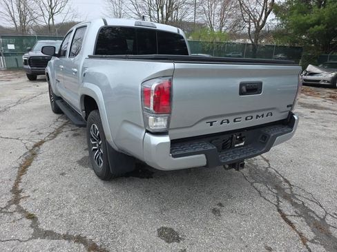 Used 2023 Toyota Tacoma TRD Sport image 7