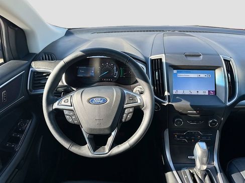 Used 2018 Ford Edge SEL w/ Equipment Group 201A image 27
