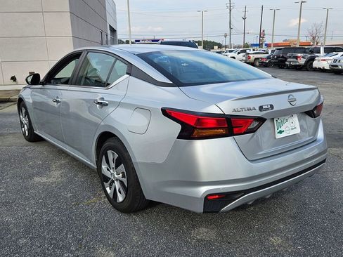 Used 2023 Nissan Altima 2.5 S image 8