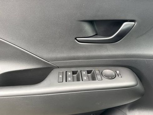 Used 2026 Hyundai Kona SEL Sport FWD image 9