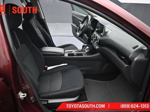 Used 2021 Nissan Sentra SV FWD image 28