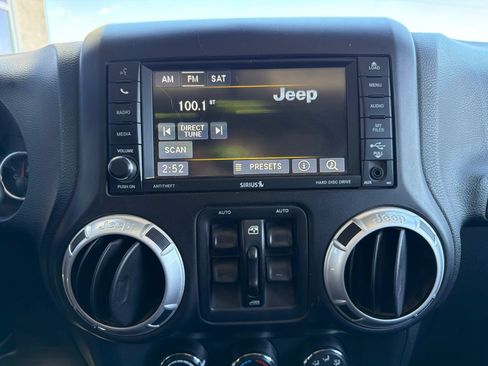 Used 2014 Jeep Wrangler Unlimited Sport AWD/4WD image 14