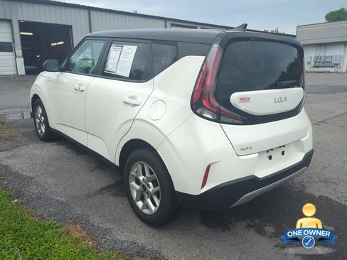 Used 2024 Kia Soul S FWD image 2