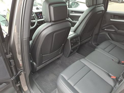 Certified 2024 Porsche Cayenne image 20