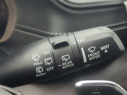 New 2025 Jeep Grand Cherokee Limited image 27