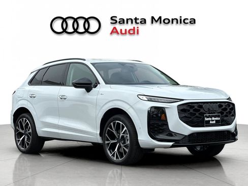 New 2026 Audi Q3 quattro 2.0T AWD/4WD image 9