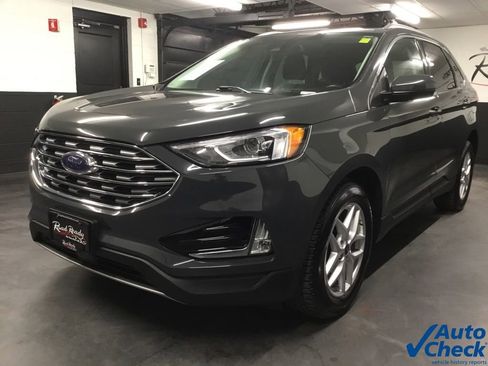 Used 2021 Ford Edge SEL w/ Convenience Package image 5