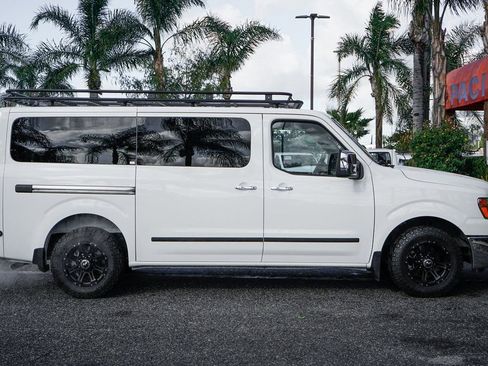 Used 2021 Nissan NV 3500 SL image 11