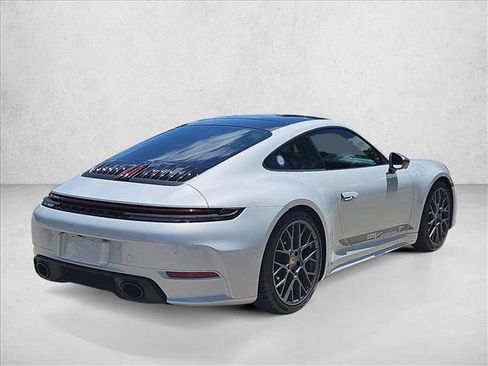 Used 2026 Porsche 911 Carrera T RWD image 5