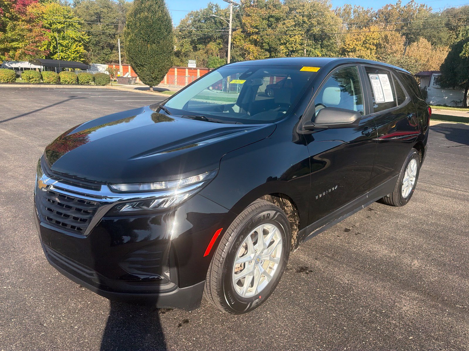 Certified 2022 Chevrolet Equinox LS w/ LS Convenience Package FWD image 9