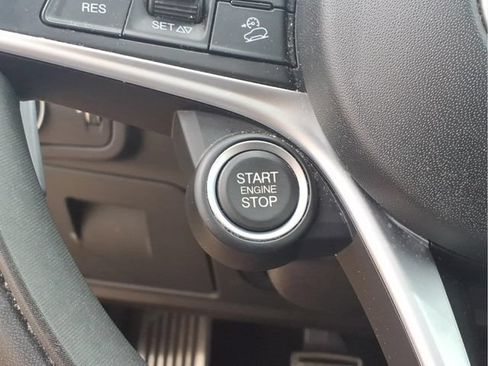 Used 2019 Alfa Romeo Stelvio Ti Sport w/ Quick Order Package 22S Sport AWD/4WD image 12