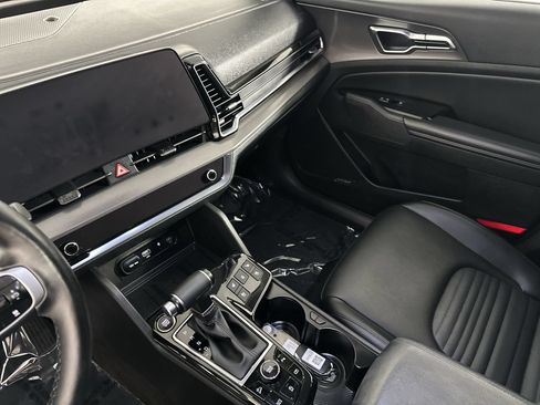 Certified 2023 Kia Sportage SX FWD image 18