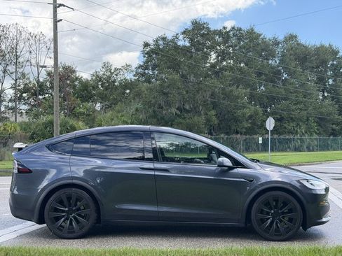 Used 2022 Tesla Model X Plaid AWD/4WD image 3
