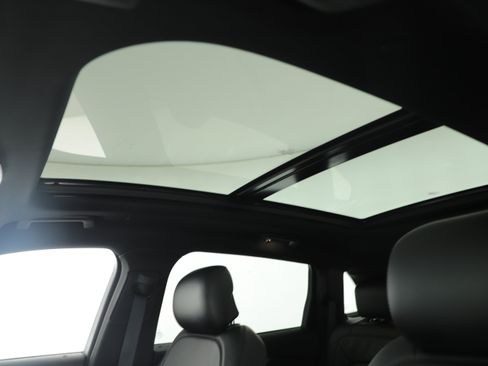 Used 2019 Lincoln Nautilus Reserve image 10