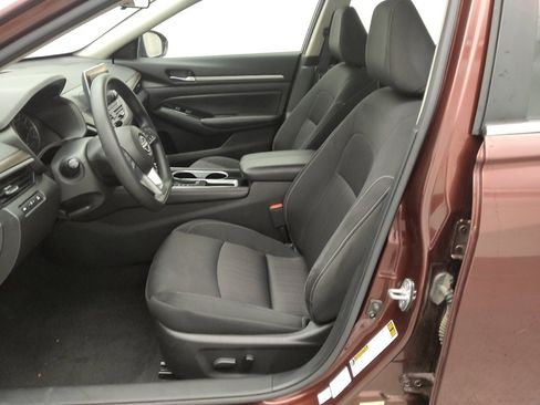 Used 2023 Nissan Altima 2.5 SV image 17