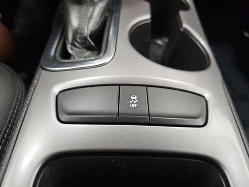 Used 2018 Chevrolet Cruze LT FWD image 22