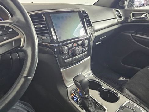 Used 2021 Jeep Grand Cherokee Altitude image 31