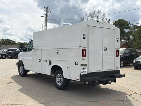 New 2026 Chevrolet Express 3500 w/ Power Convenience Package RWD image 7