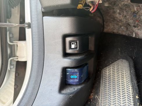 Used 2018 Honda CR-V Touring image 40